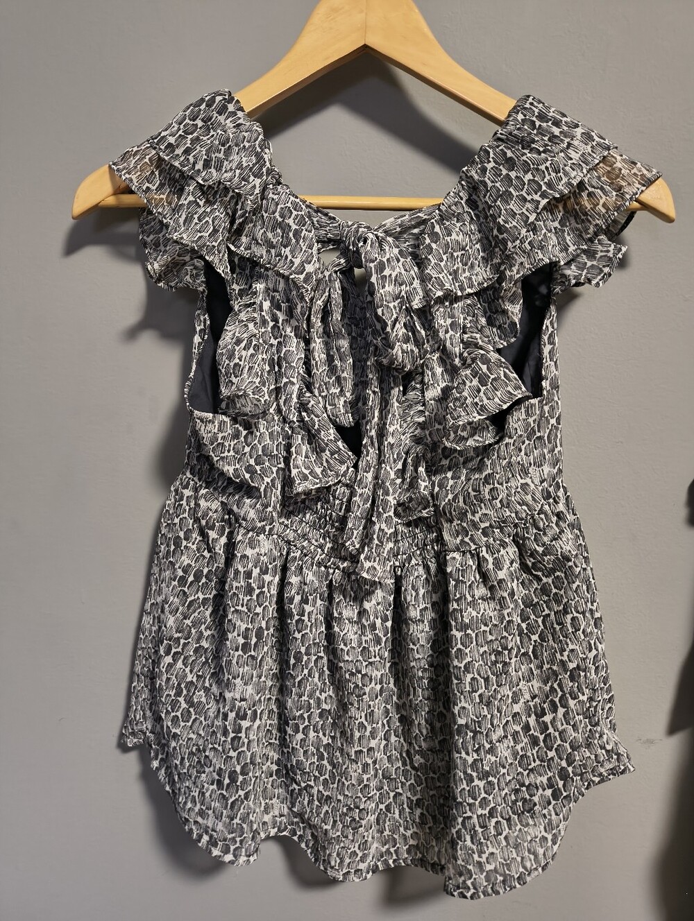Banana Republic Gray Ruffled Top With Back Tie